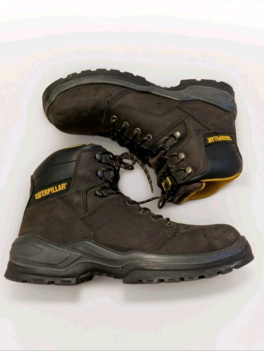 Caterpillar Men’s Brown Steel Toe Work Boots Striver - Durable Safety Footwear